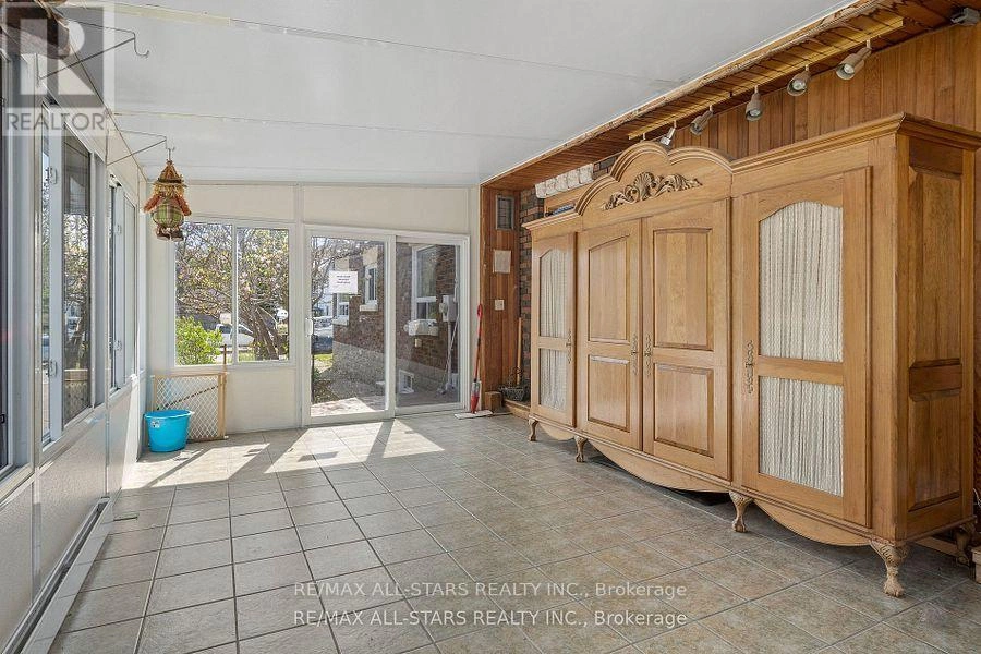 61 Francis Street E, Kawartha Lakes, Ontario  K0M 1N0 - Photo 21 - X12403523