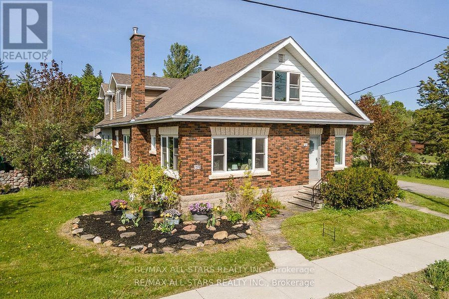 61 Francis Street E, Kawartha Lakes, Ontario  K0M 1N0 - Photo 37 - X12403523