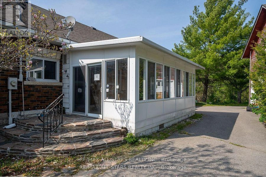 61 Francis Street E, Kawartha Lakes, Ontario  K0M 1N0 - Photo 30 - X12403523