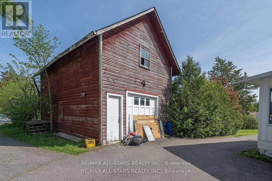 61 Francis Street E, Kawartha Lakes, Ontario  K0M 1N0 - Photo 31 - X12403523