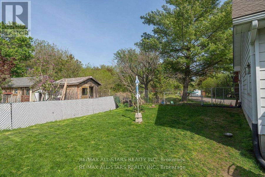 61 Francis Street E, Kawartha Lakes, Ontario  K0M 1N0 - Photo 35 - X12403523