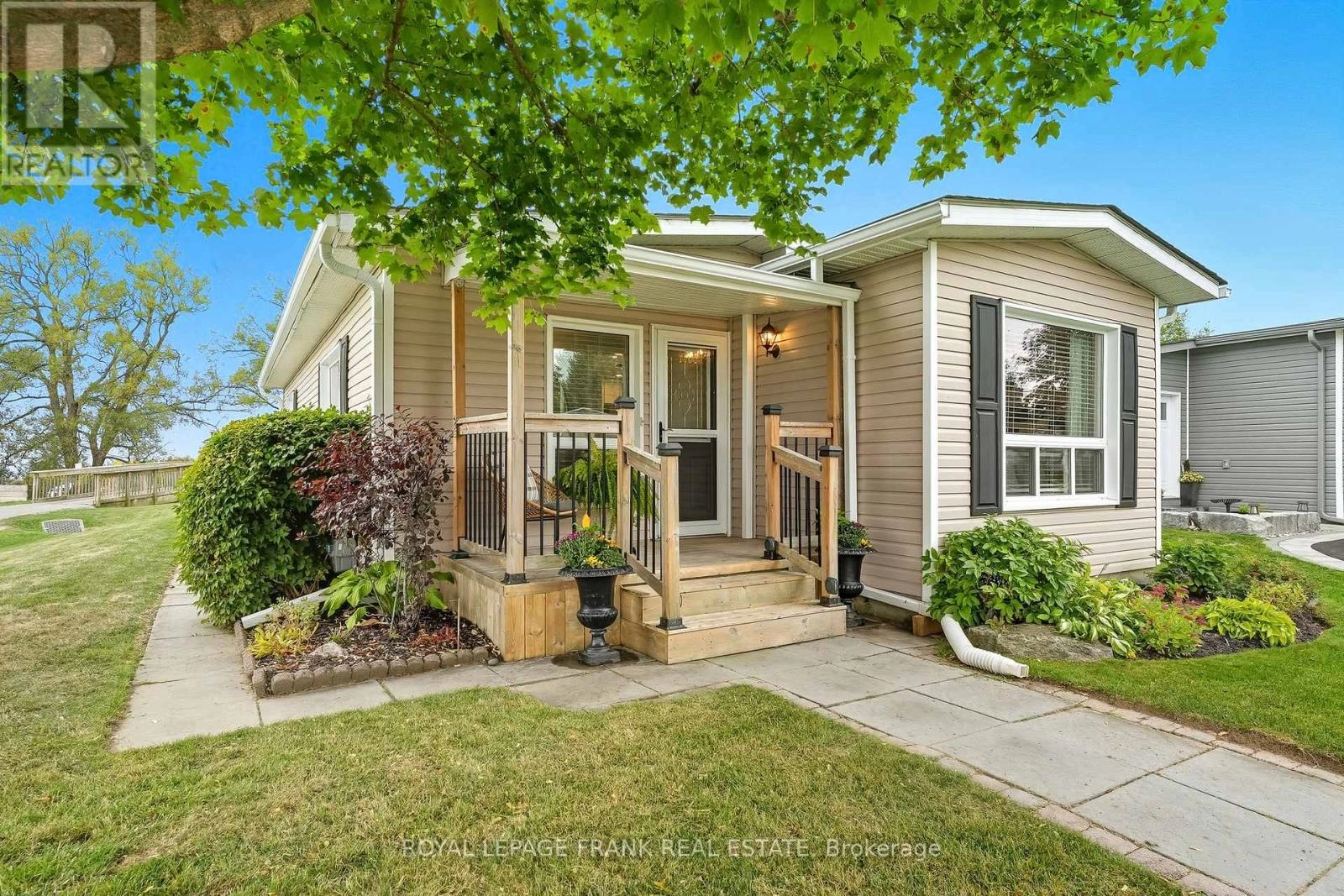 3 Wheelhouse Drive, Clarington, Ontario  L1B 1B9 - Photo 1 - E12404319