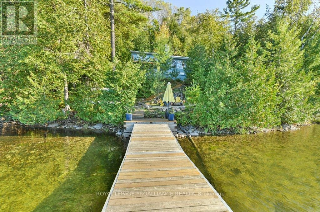1018c Leisure Lane, North Frontenac, Ontario  K0H 1K0 - Photo 2 - X12026457