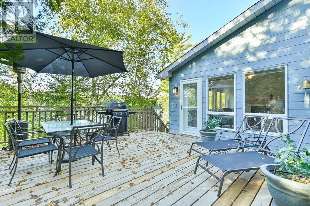1018c Leisure Lane, North Frontenac, Ontario  K0H 1K0 - Photo 3 - X12026457