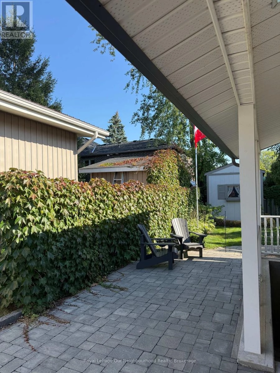 15 Fourth Street, Clarington, Ontario  L1C 2G2 - Photo 3 - E12404903