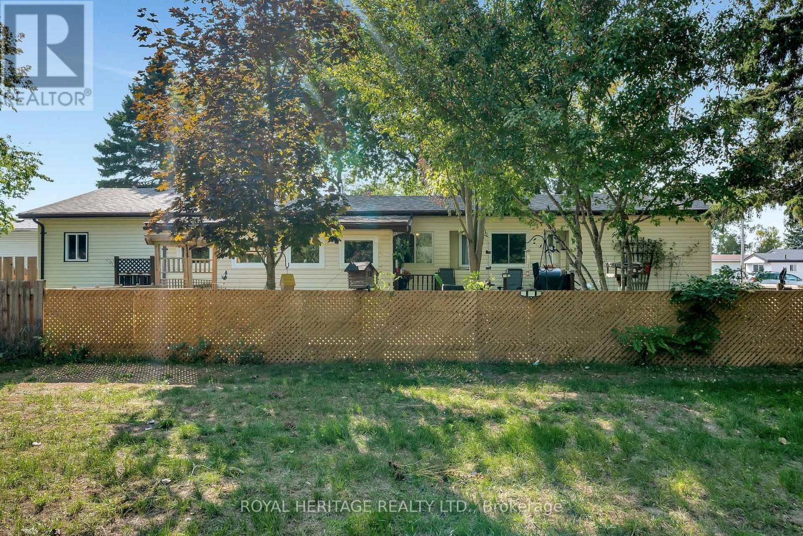 137 - 529 Old Highway 2 Highway, Quinte West, Ontario  K8V 5P5 - Photo 1 - X12405737