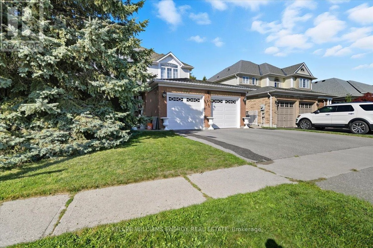 990 Glenbourne Drive, Oshawa, Ontario  L1K 2P9 - Photo 1 - E12363069