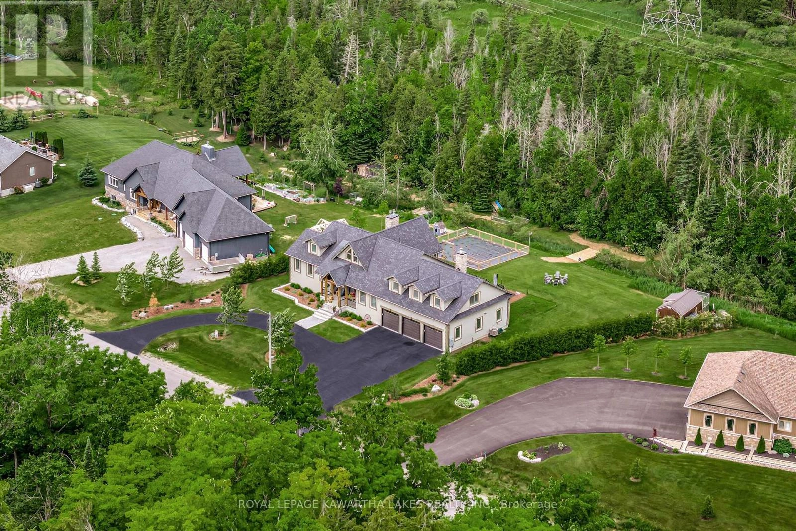 29 Rustlewood Avenue, Kawartha Lakes, Ontario  L0A 1A0 - Photo 2 - X12405202