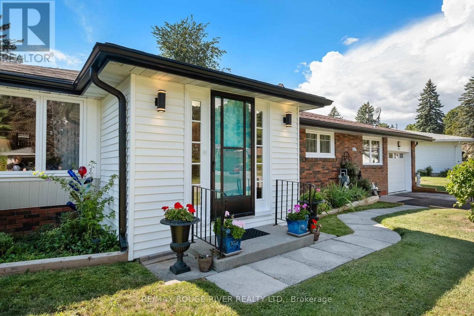 10 Cheer Drive, Brighton, Ontario  K0K 1H0 - Photo 2 - X12406606