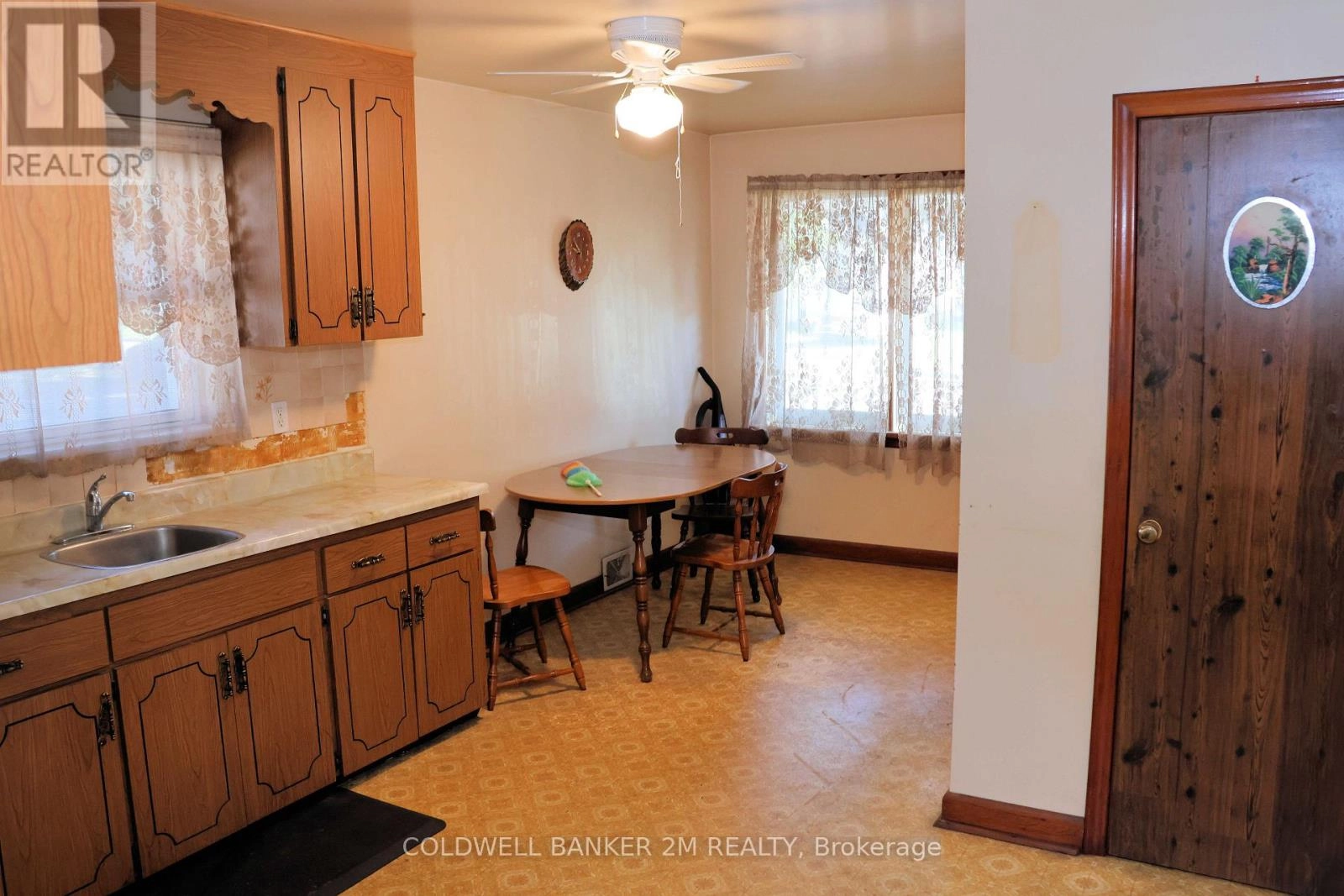 90 Cromwell Avenue, Oshawa, Ontario  L1J 4T6 - Photo 2 - E12401653