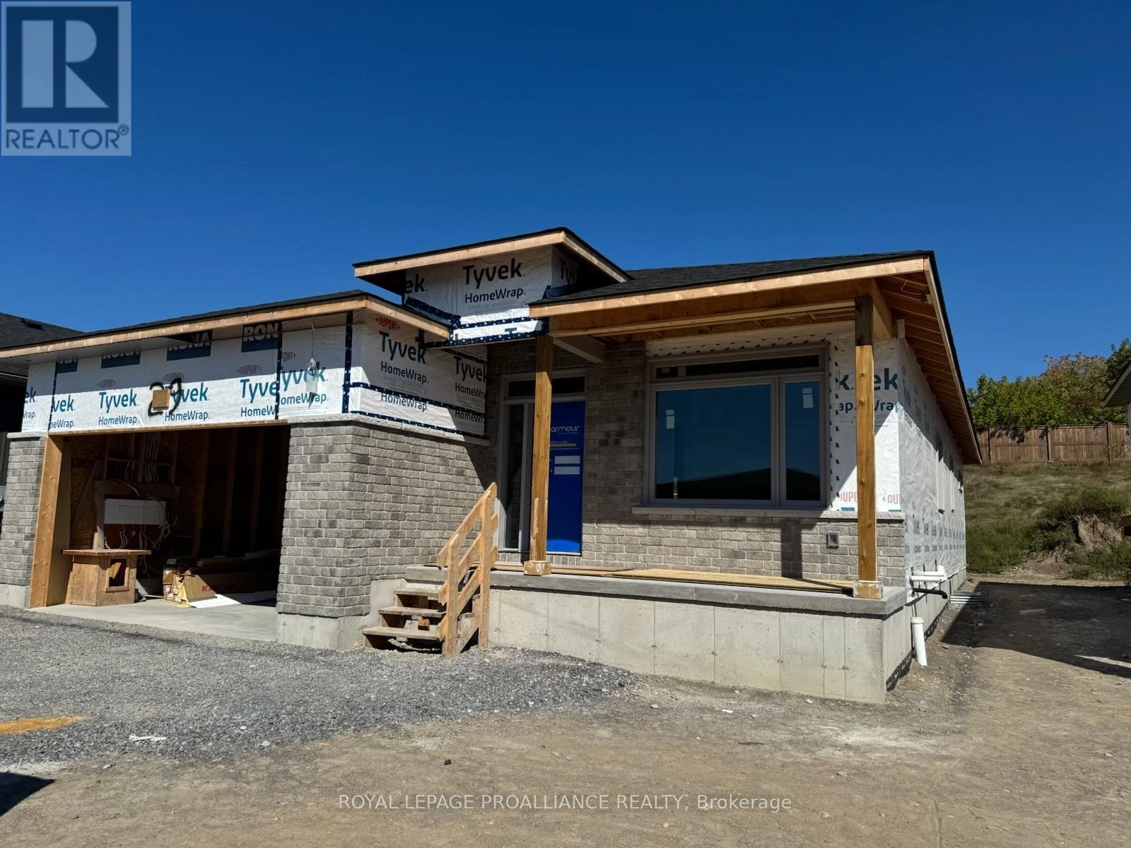 29 Schmidt Way, Quinte West, Ontario  K8V 0L5 - Photo 2 - X12201905