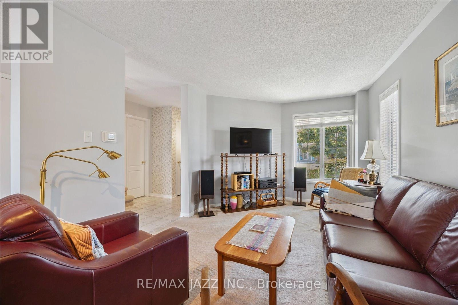 66 Daiseyfield Avenue, Clarington, Ontario  L1E 3B3 - Photo 3 - E12407445