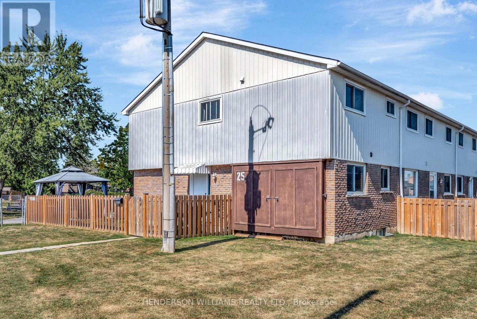 72 - 25 Tracey Park Drive, Belleville, Ontario  K8P 4R4 - Photo 2 - X12407645