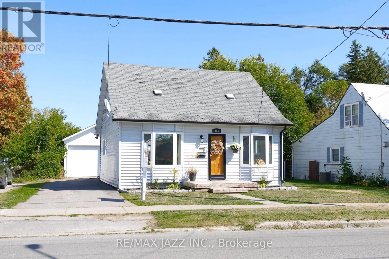 159 Byron Street, Quinte West, Ontario  K8V 2Y7 - Photo 1 - X12408534