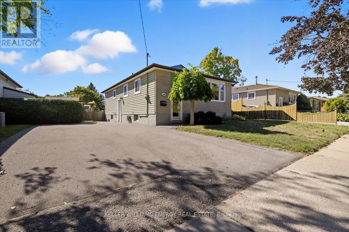 26 Strike Avenue, Clarington, Ontario  L1C 1K3 - Photo 1 - E12409059
