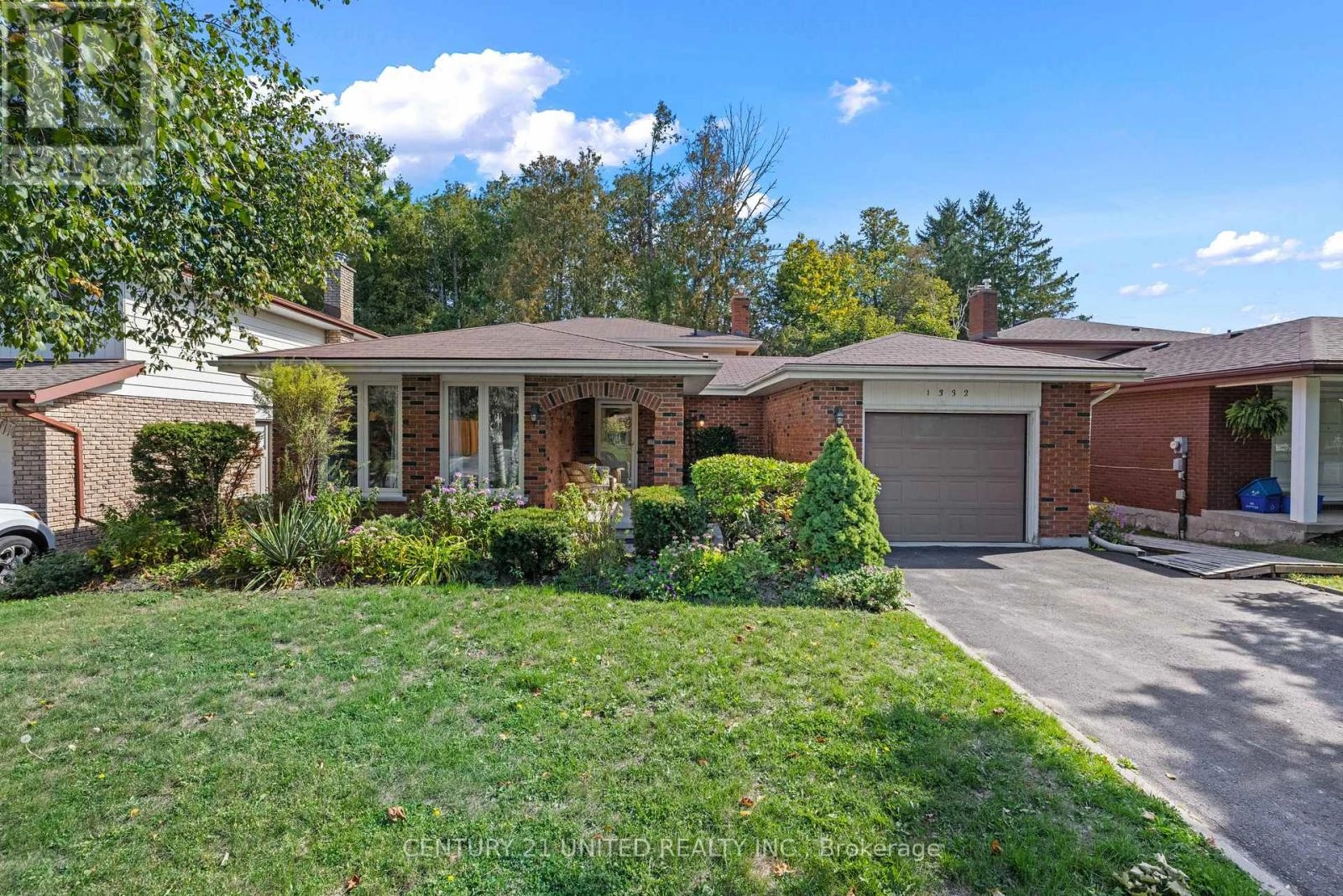 1332 Balsam Avenue, Peterborough, Ontario  K9J 7E2 - Photo 3 - X12406969
