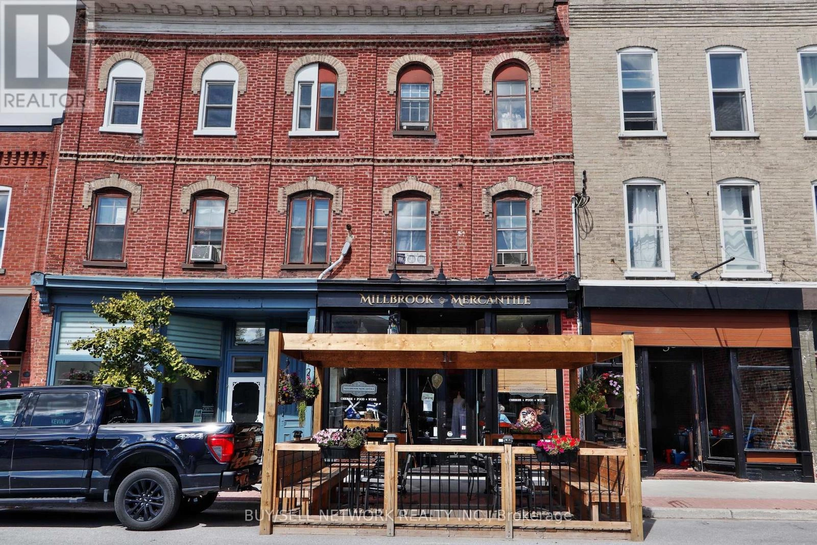 28 King Street E, Cavan Monaghan, Ontario  L0A 1G0 - Photo 2 - X12409346