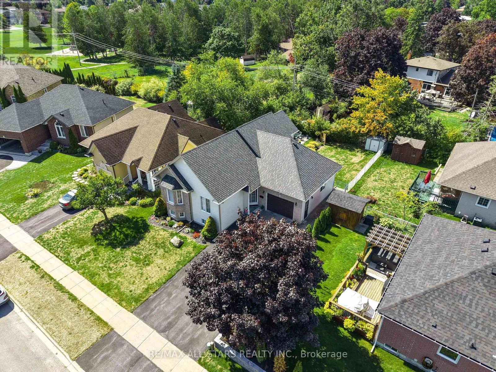 45 Lori Boulevard, Kawartha Lakes, Ontario  K9V 6B6 - Photo 2 - X12409390