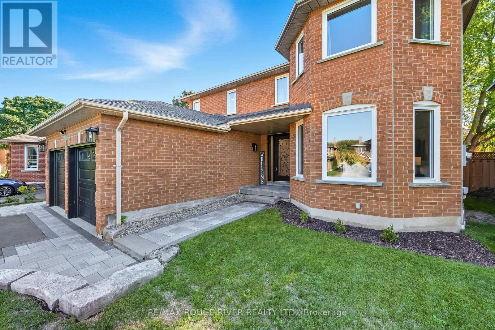 28 Wyndfield Crescent, Whitby, Ontario  L1N 8L3 - Photo 2 - E12409503