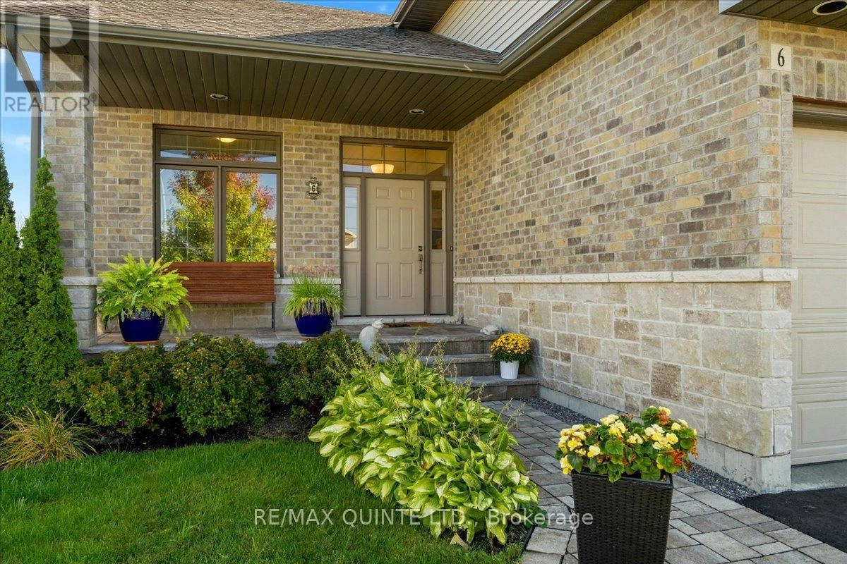 6 Granby Court, Belleville, Ontario  K8N 5W6 - Photo 3 - X12409509