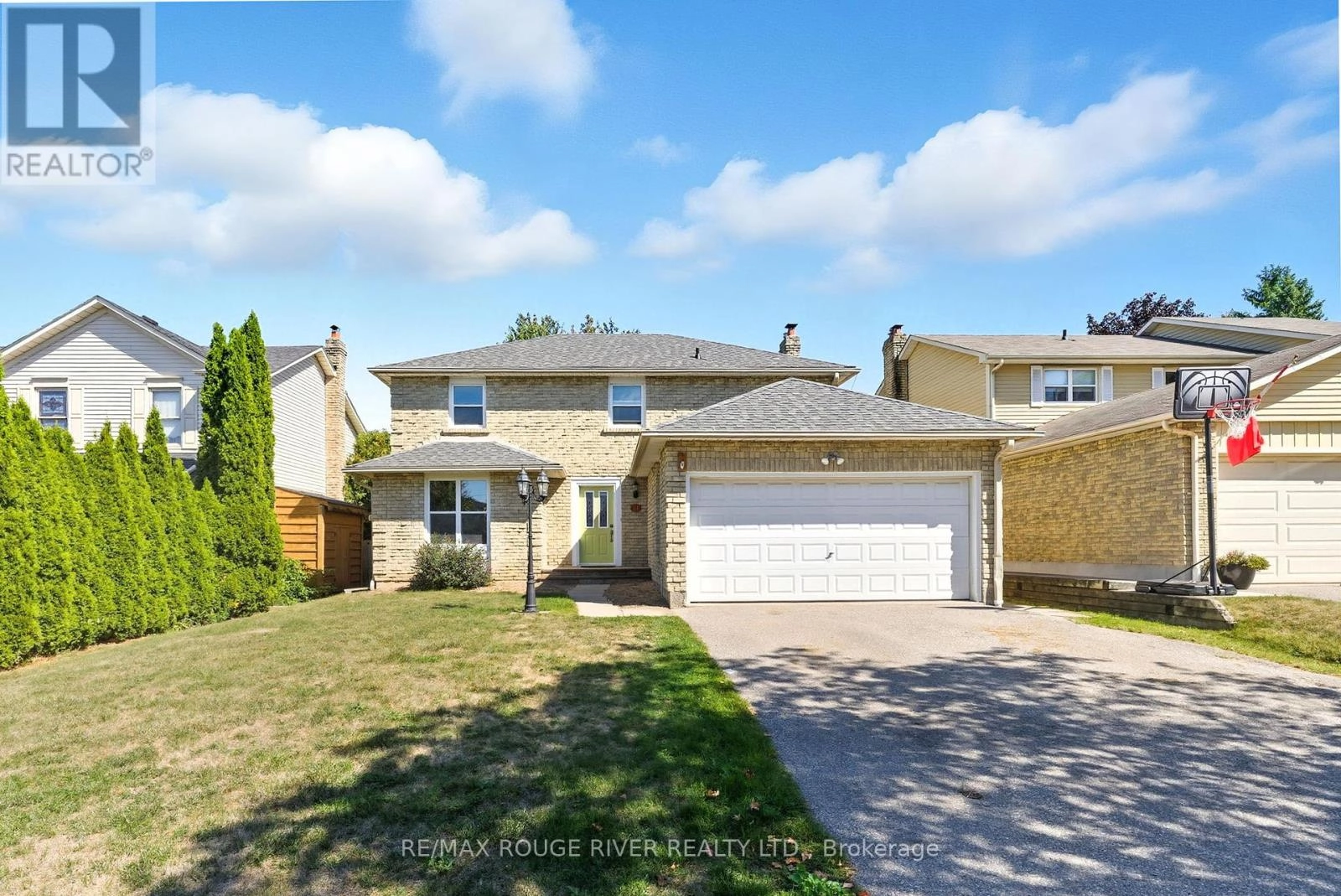 21 Hialeah Crescent, Whitby, Ontario  L1N 6P9 - Photo 1 - E12409624