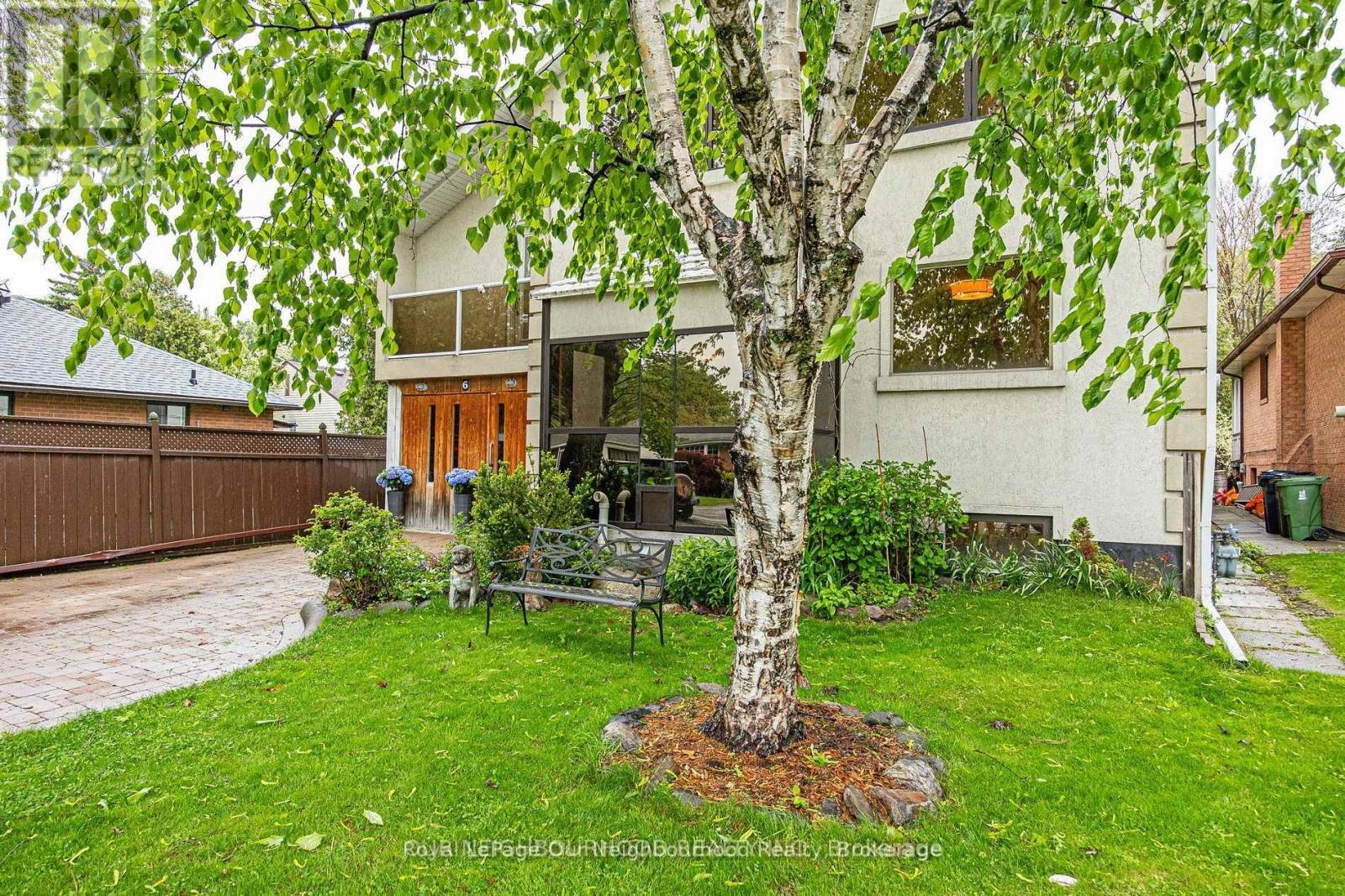 6 Enfield Avenue, Toronto, Ontario  M8W 1T7 - Photo 2 - W12409626