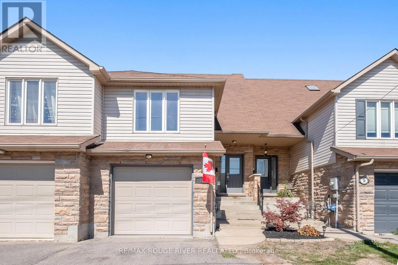 72 Munroe Street, Cobourg, Ontario  K9A 1C1 - Photo 2 - X12409909