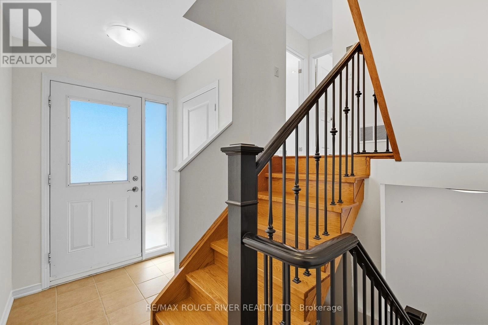 72 Munroe Street, Cobourg, Ontario  K9A 1C1 - Photo 3 - X12409909