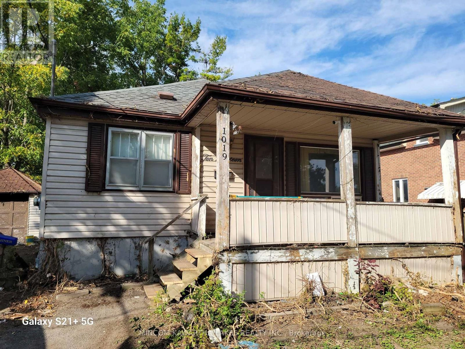1019 Brewer Street, Peterborough, Ontario  K9J 5B5 - Photo 1 - X12409953