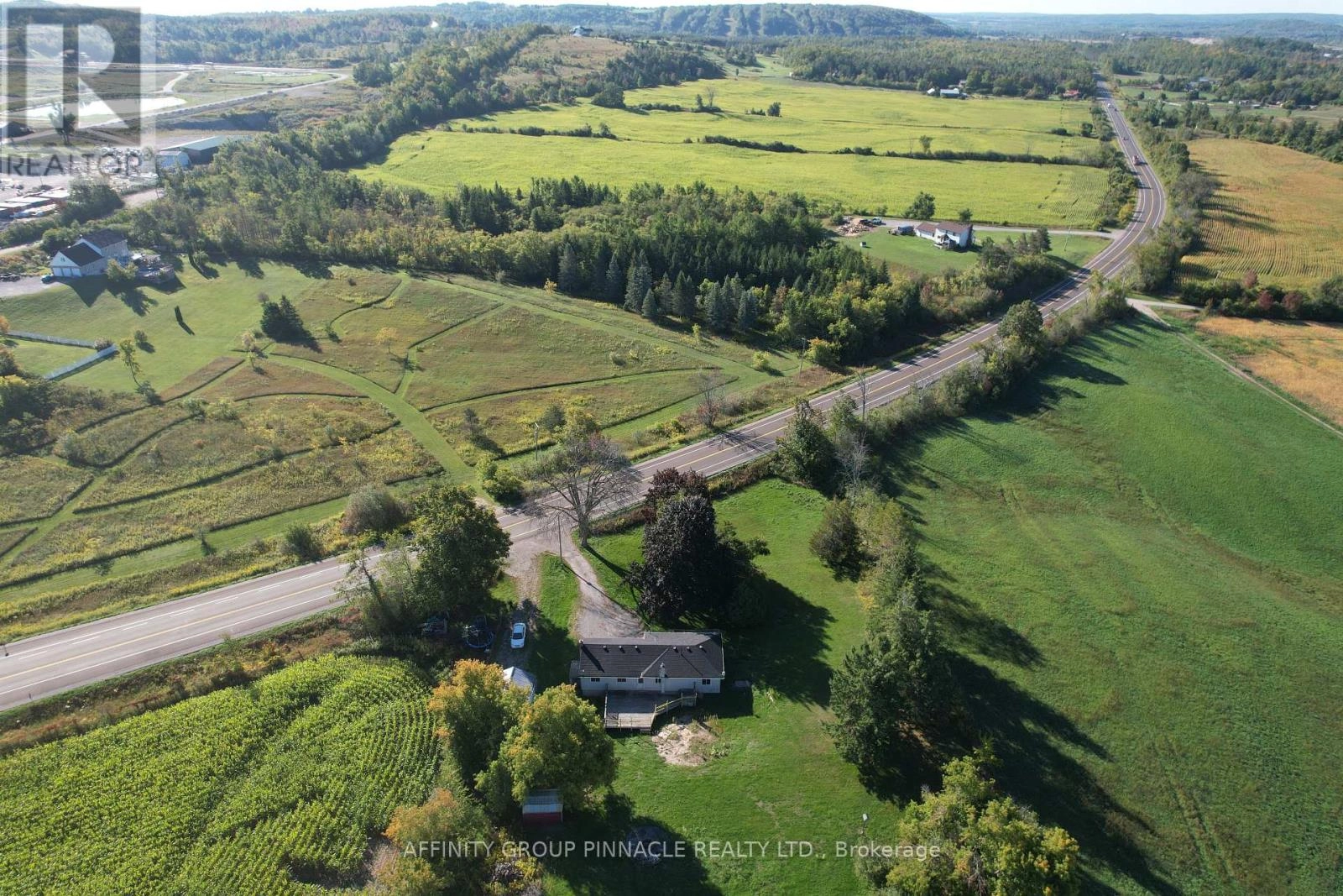 695 Ski Hill Road, Kawartha Lakes, Ontario  L0A 1A0 - Photo 1 - X12410470