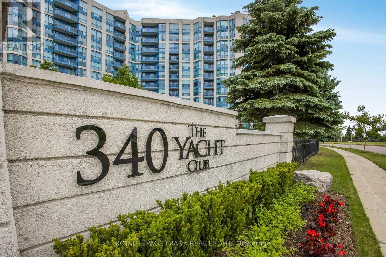 701 - 340 Watson Street W, Whitby, Ontario  L1N 9G1 - Photo 2 - E12410542