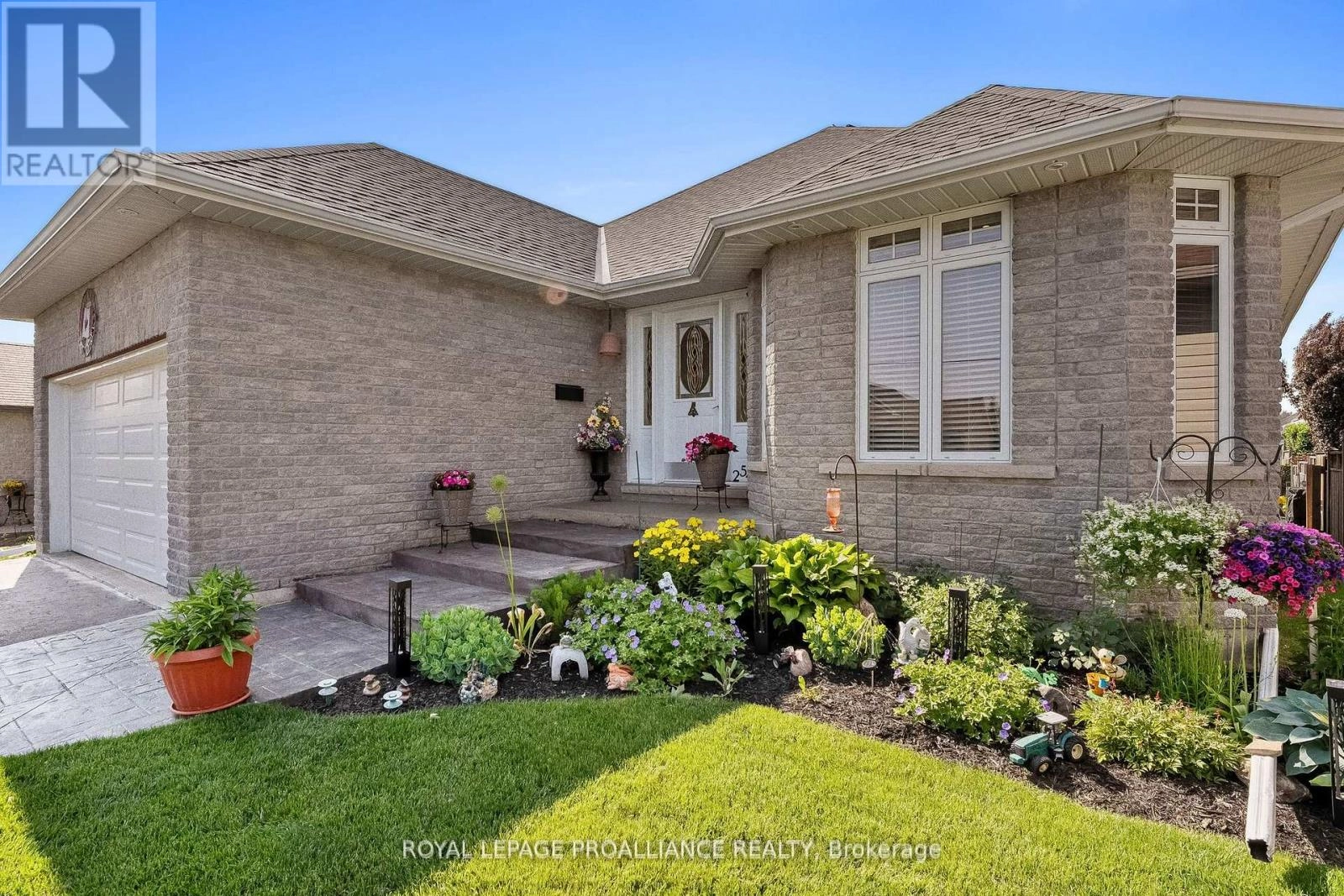 254 Raglan Street, Brighton, Ontario  K0K 1H0 - Photo 3 - X12410831