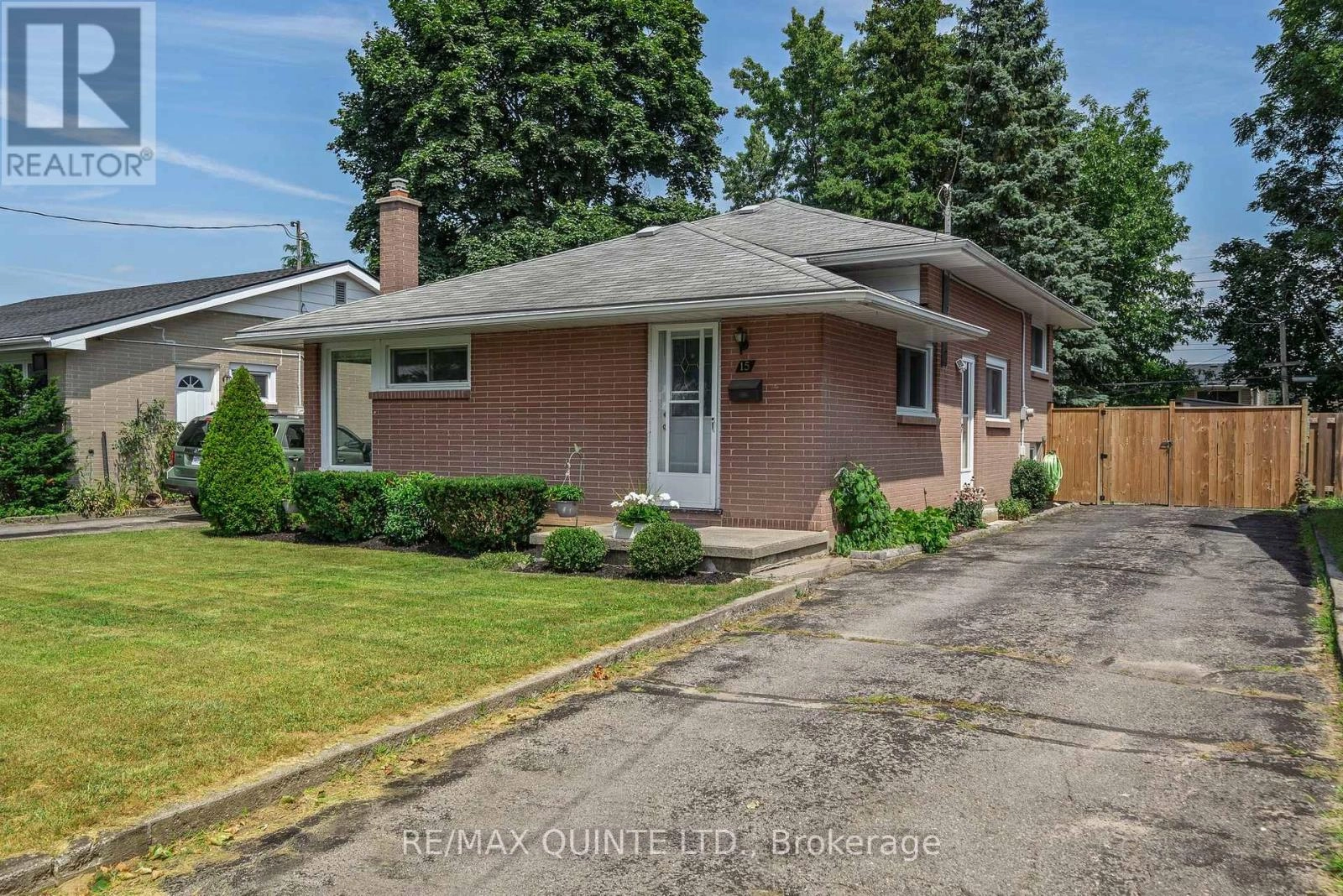 15 Linton Park Road, Belleville, Ontario  K8N 4K7 - Photo 1 - X12411247