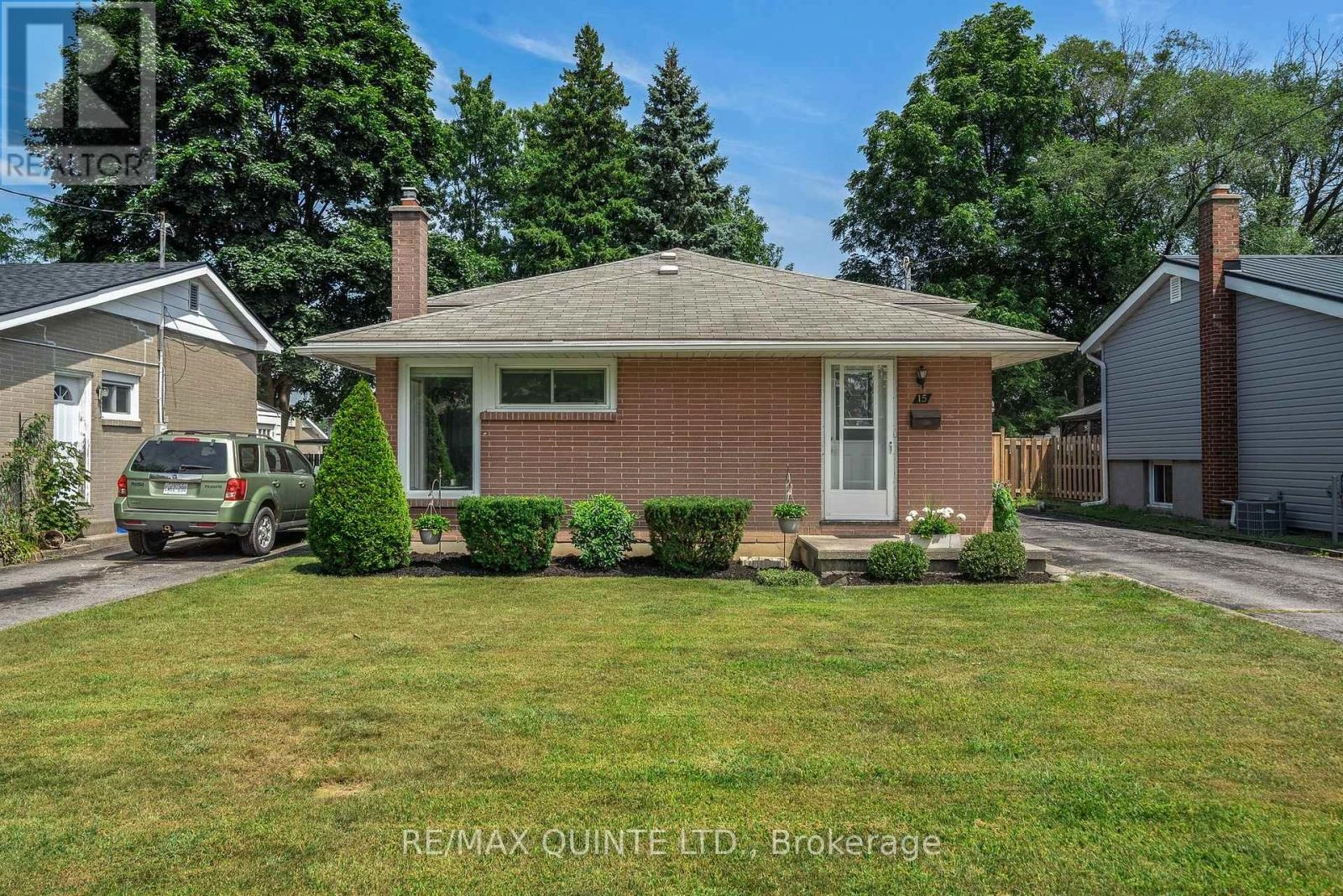 15 Linton Park Road, Belleville, Ontario  K8N 4K7 - Photo 2 - X12411247