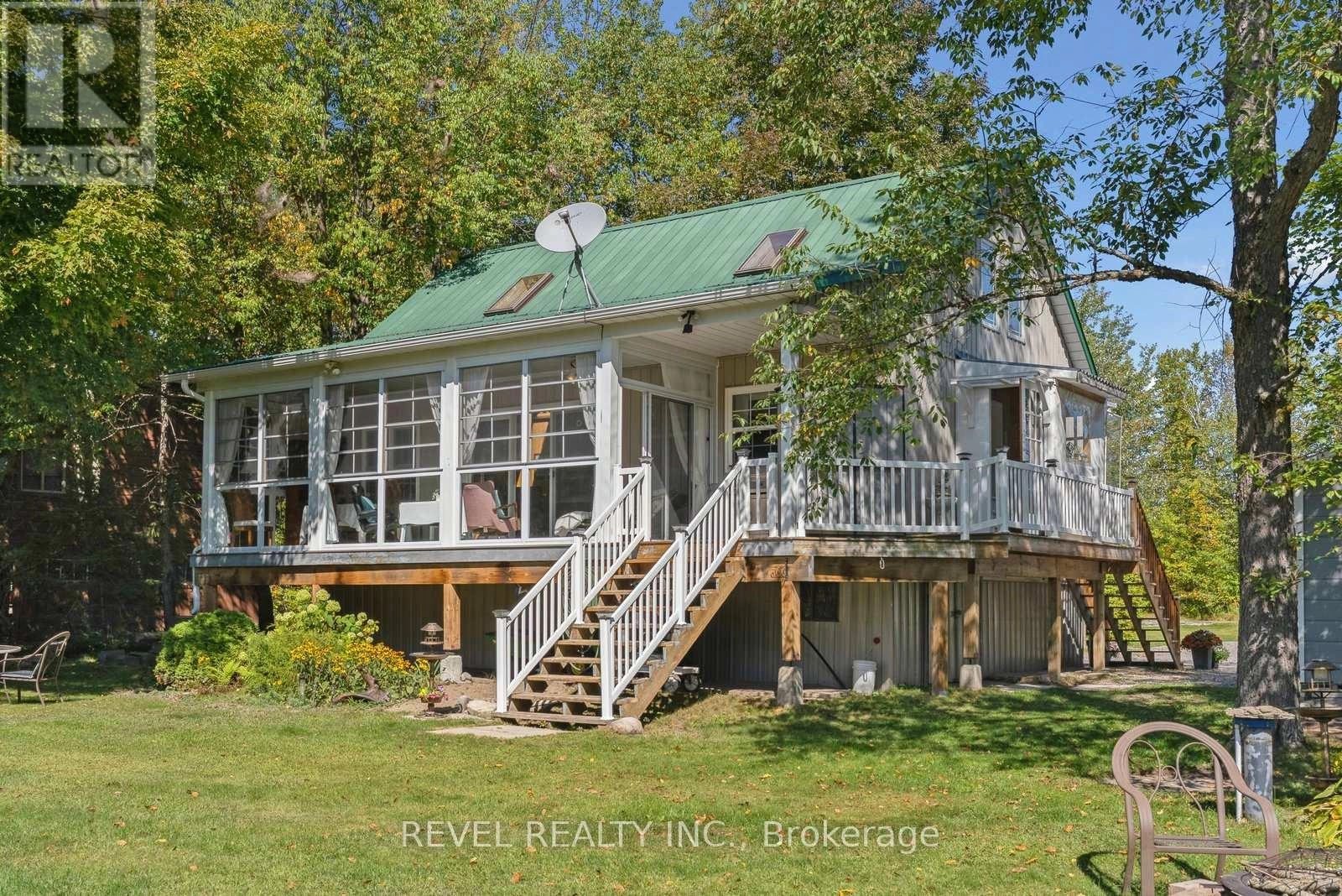 7 Crooked Court, Kawartha Lakes, Ontario  K0M 1C0 - Photo 2 - X12411248