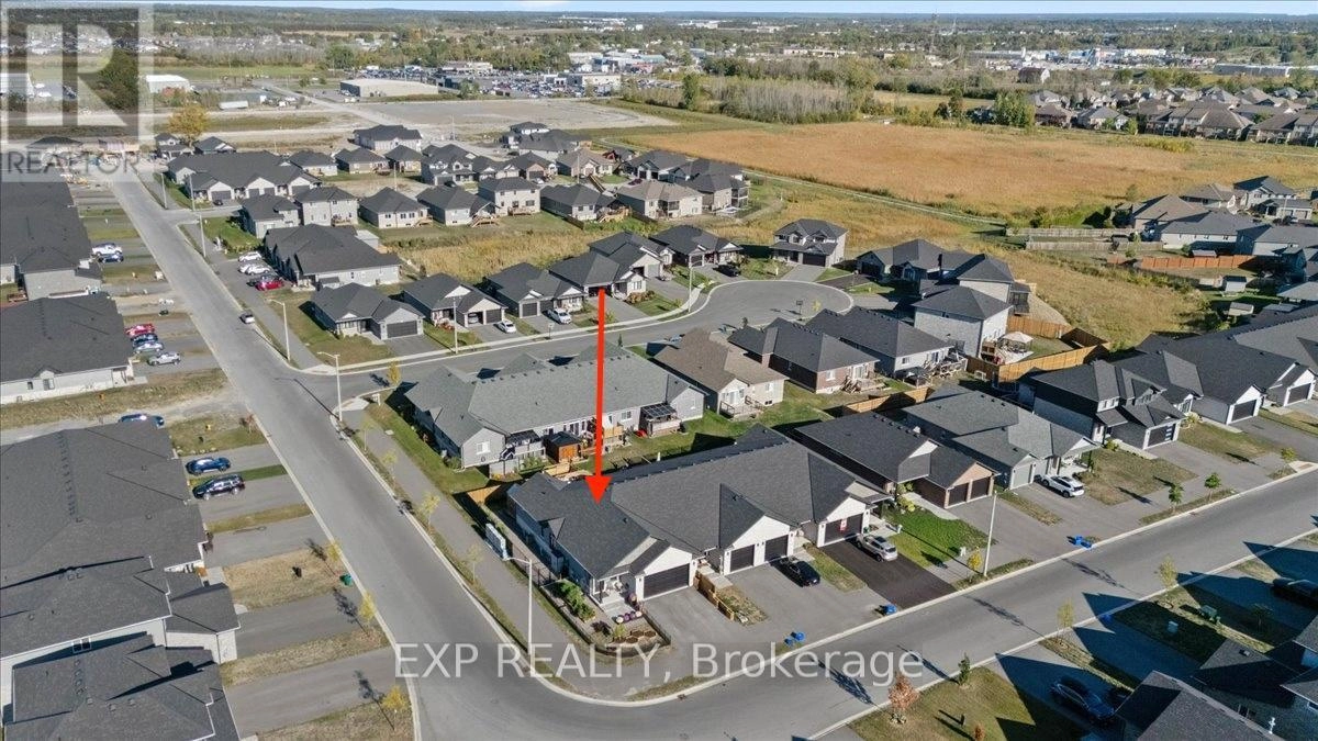 30 Raycroft Drive, Belleville, Ontario  K8N 0R4 - Photo 2 - X12409423