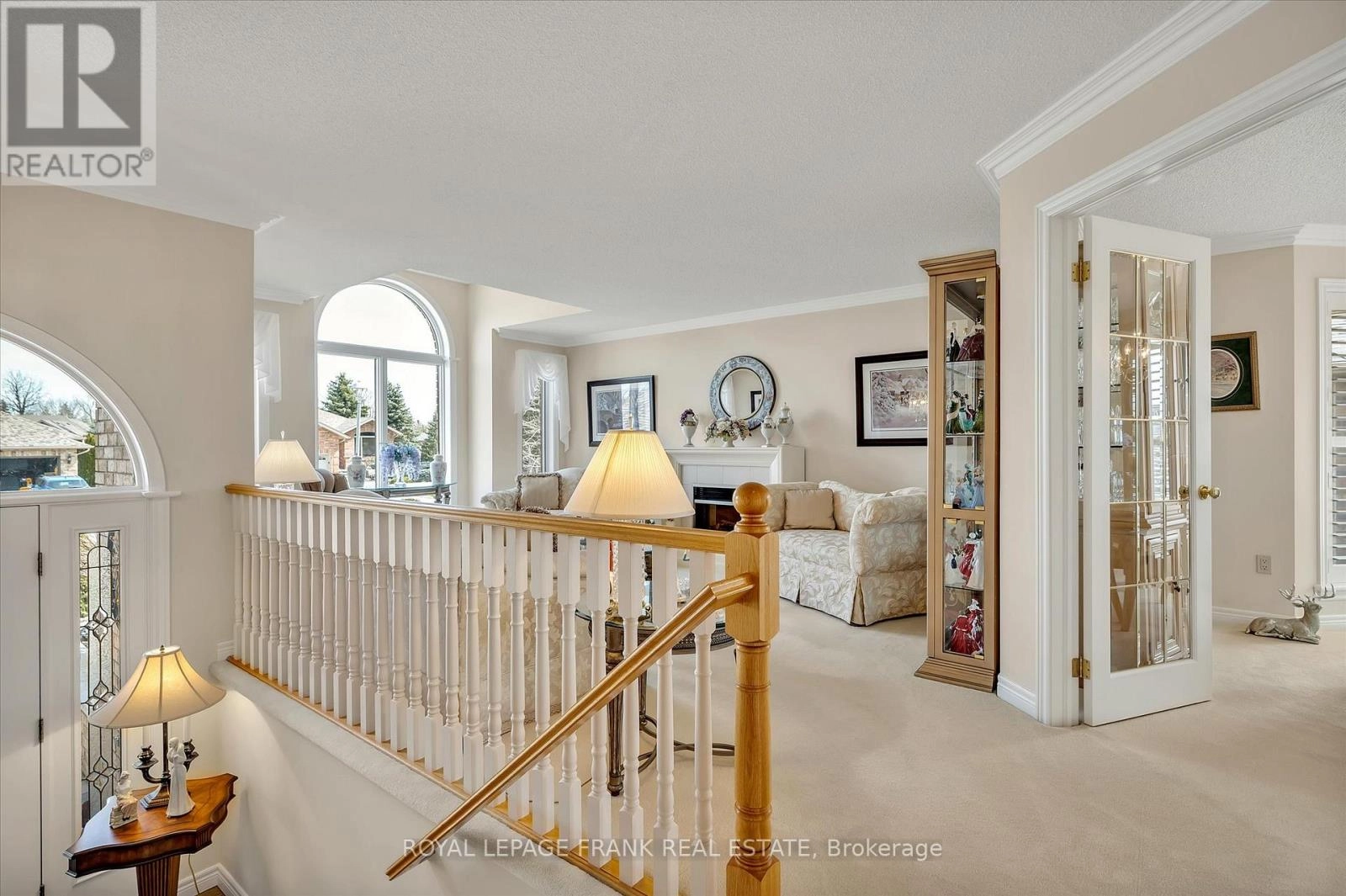 42 Huntingwood Crescent, Kawartha Lakes, Ontario  K0M 1A0 - Photo 3 - X12411510