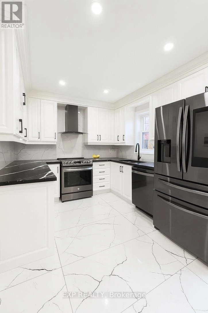 7 Macdermott Drive, Ajax, Ontario  L1T 3S7 - Photo 3 - E12412263