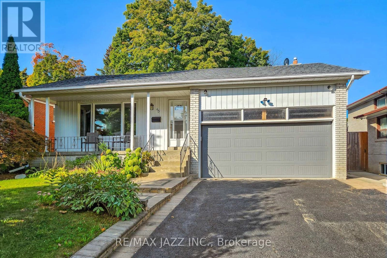 43 Kingsborough Crescent, Toronto, Ontario  M9R 2T8 - Photo 1 - W12412742