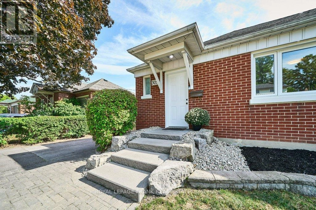305 James Street, Whitby, Ontario  L1N 1G4 - Photo 3 - E12413384