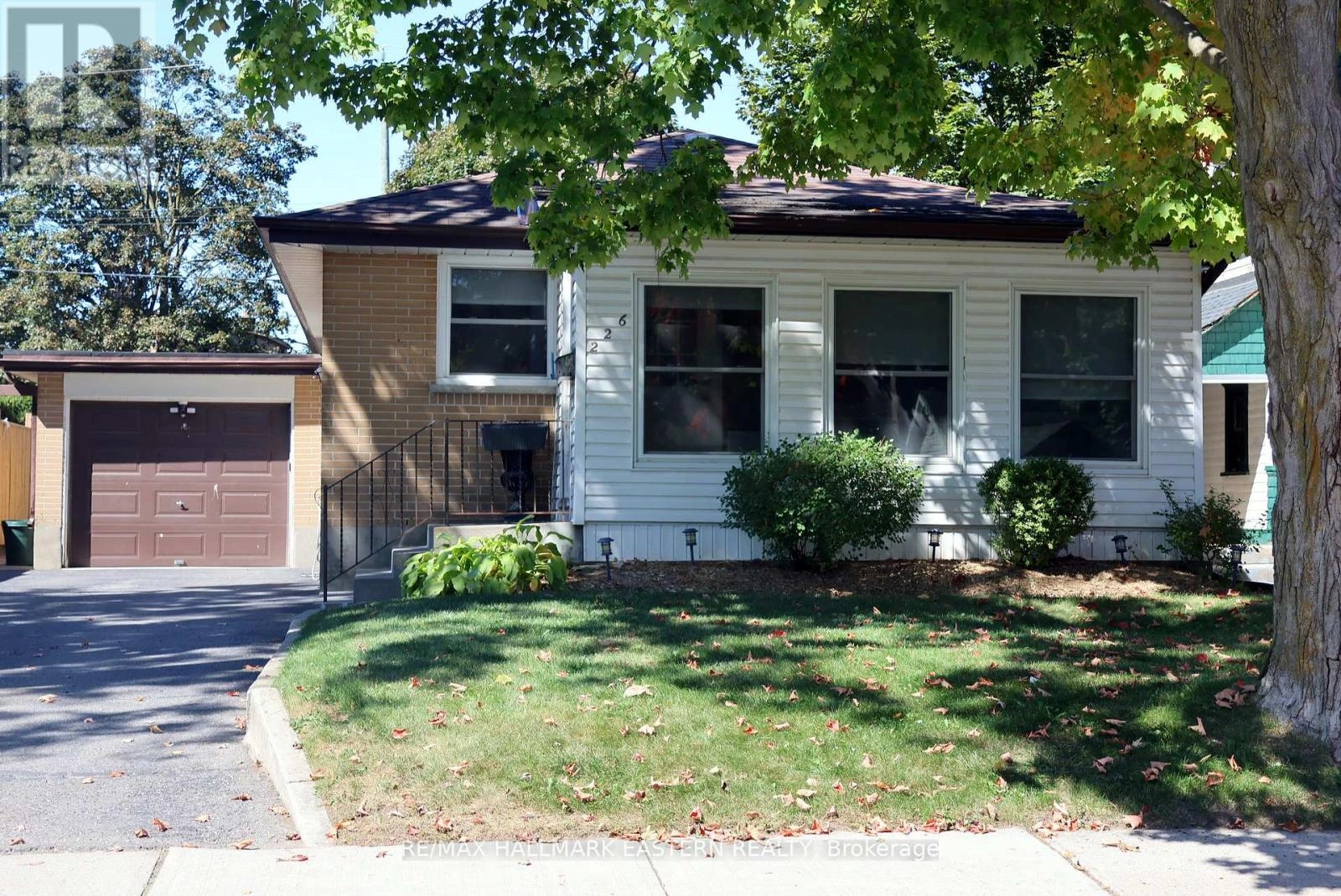 226 Lee Street, Peterborough, Ontario  K9H 5N9 - Photo 2 - X12413387