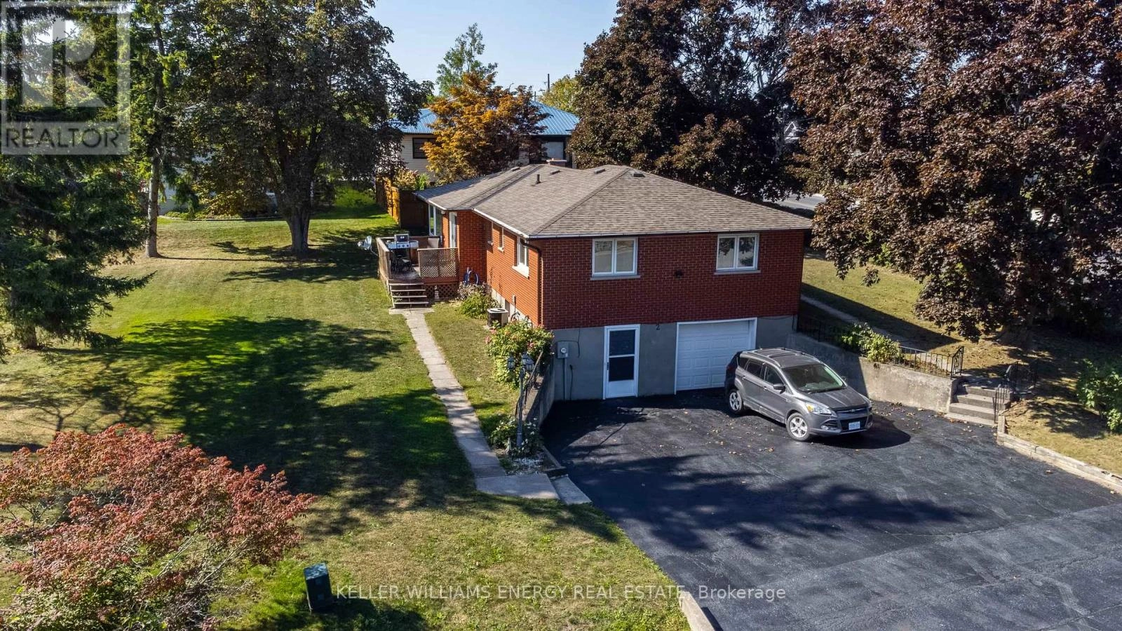 2 Argyle Crescent, Prince Edward County, Ontario  K0K 2T0 - Photo 3 - X12413627