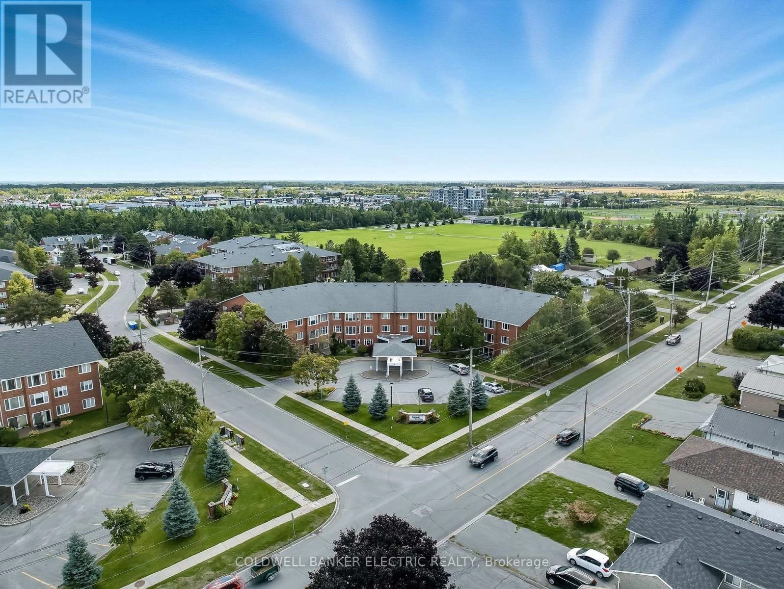 301 - 1 Heritage Way, Kawartha Lakes, Ontario  K9V 5P9 - Photo 2 - X12414155