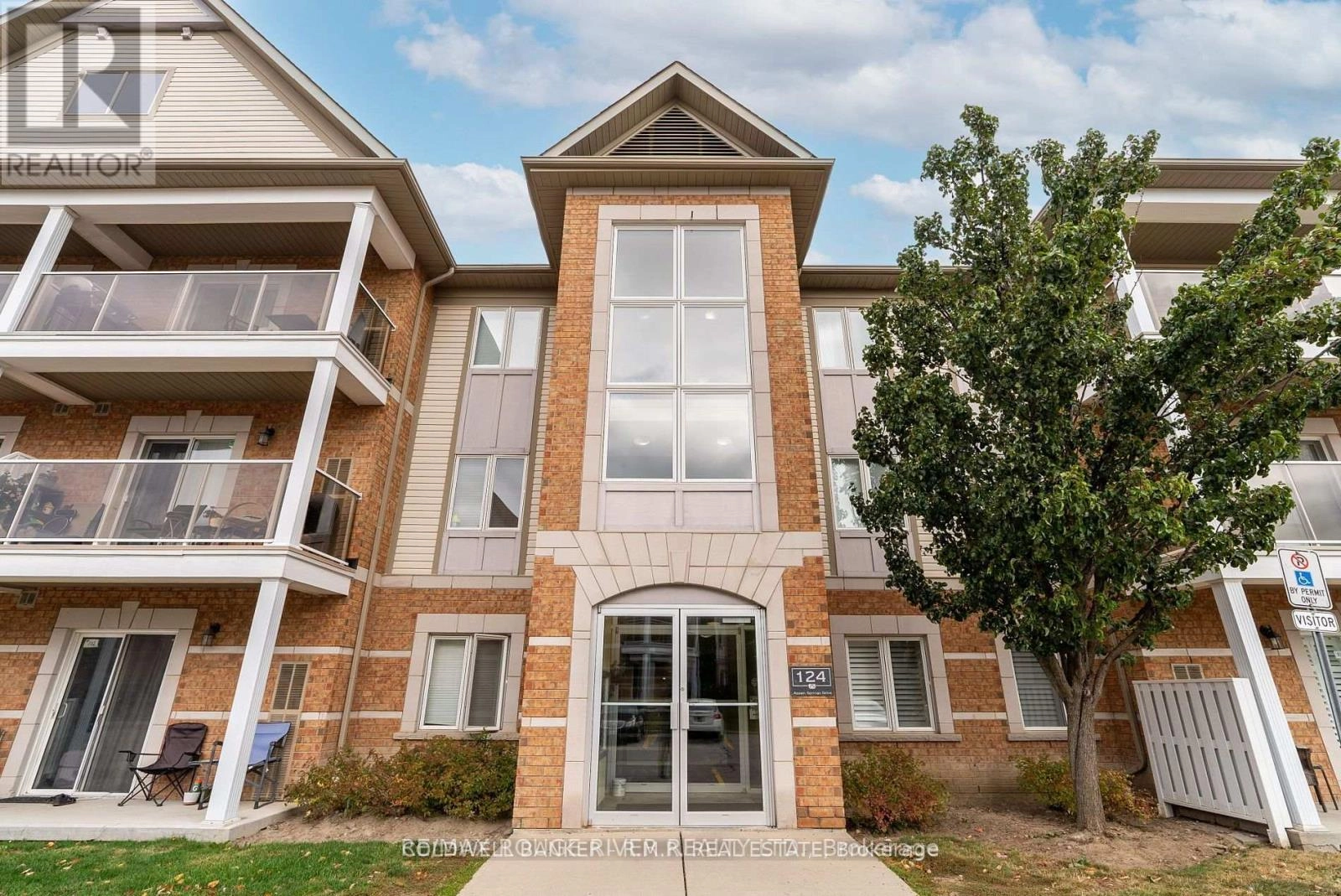 310 - 124 Aspen Springs Drive, Clarington, Ontario  L1C 0G8 - Photo 1 - E12414362