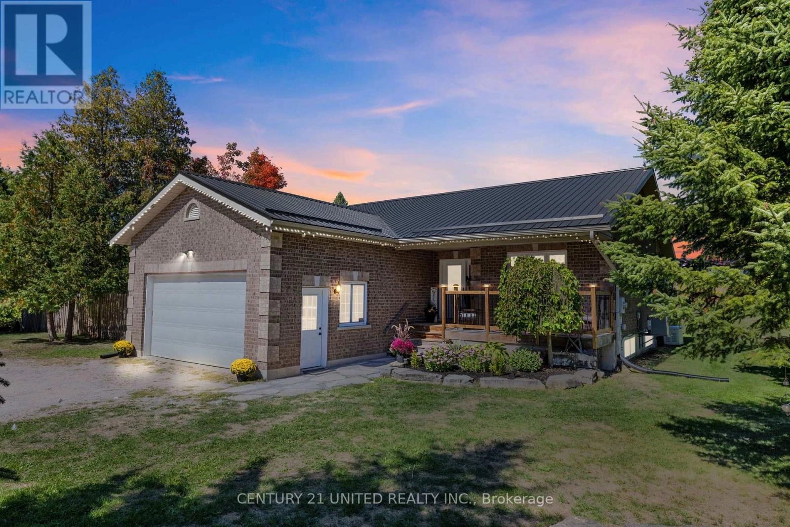 2096 Deer Bay Road, Selwyn, Ontario  K0L 2H0 - Photo 1 - X12414930