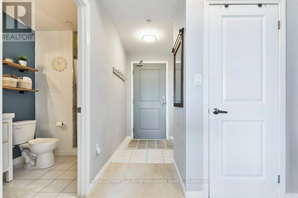422 - 80 Aspen Springs Drive, Clarington, Ontario  L1C 0V4 - Photo 2 - E12414508