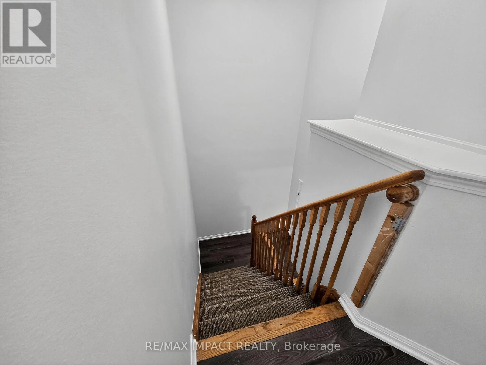 232 Rouge River Drive, Toronto, Ontario  M1B 0A8 - Photo 39 - E12416209