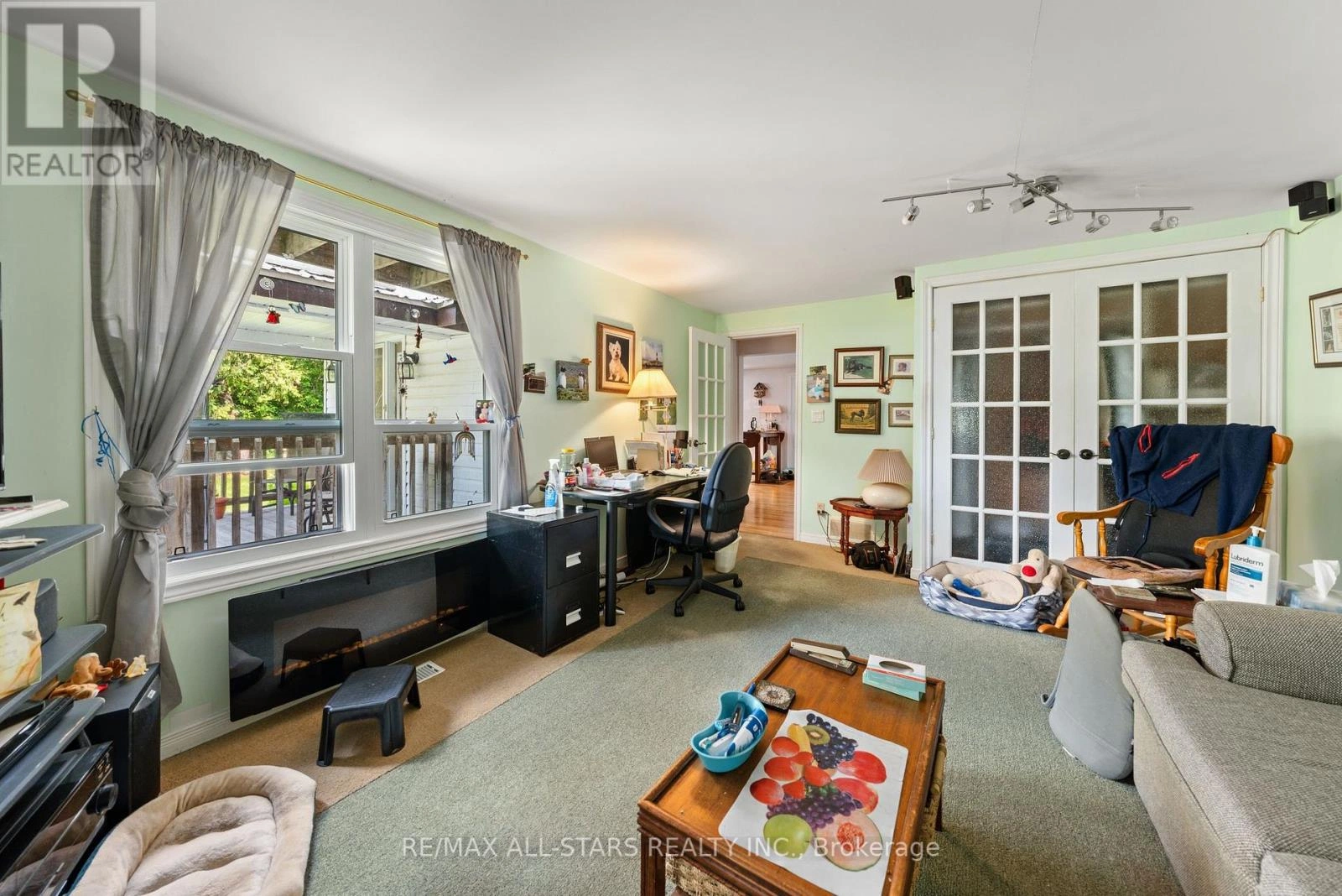 14 Wychwood Drive E, Kawartha Lakes, Ontario  K0M 1N0 - Photo 25 - X12384885