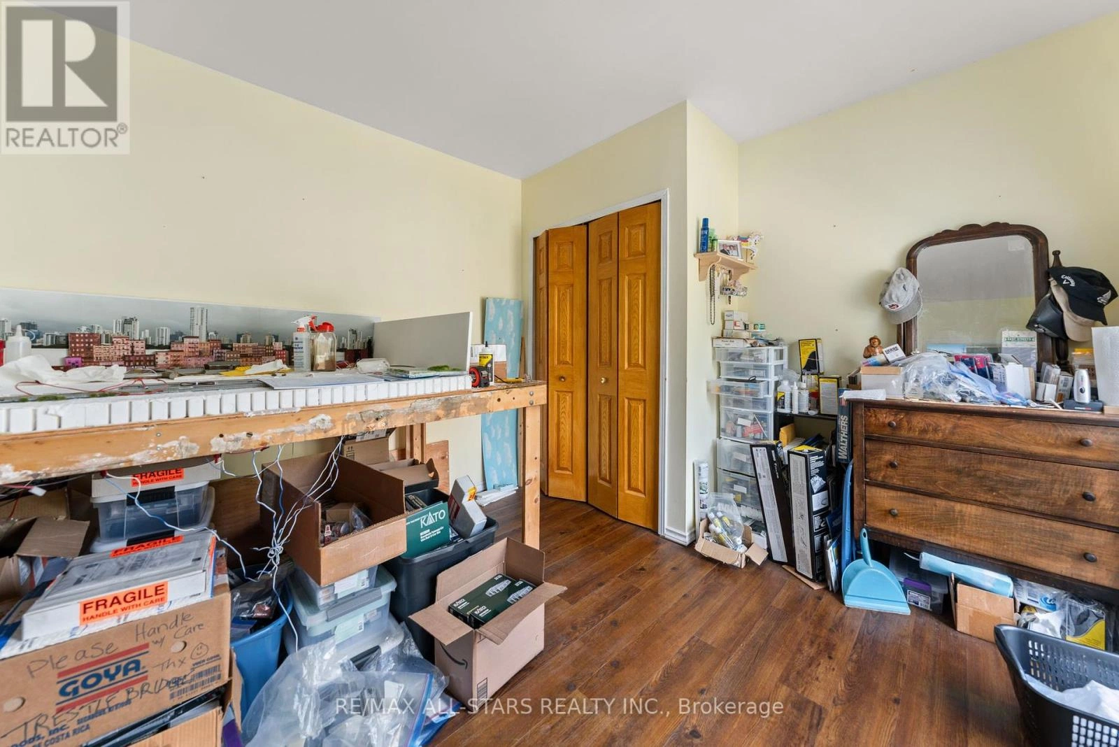 14 Wychwood Drive E, Kawartha Lakes, Ontario  K0M 1N0 - Photo 31 - X12384885