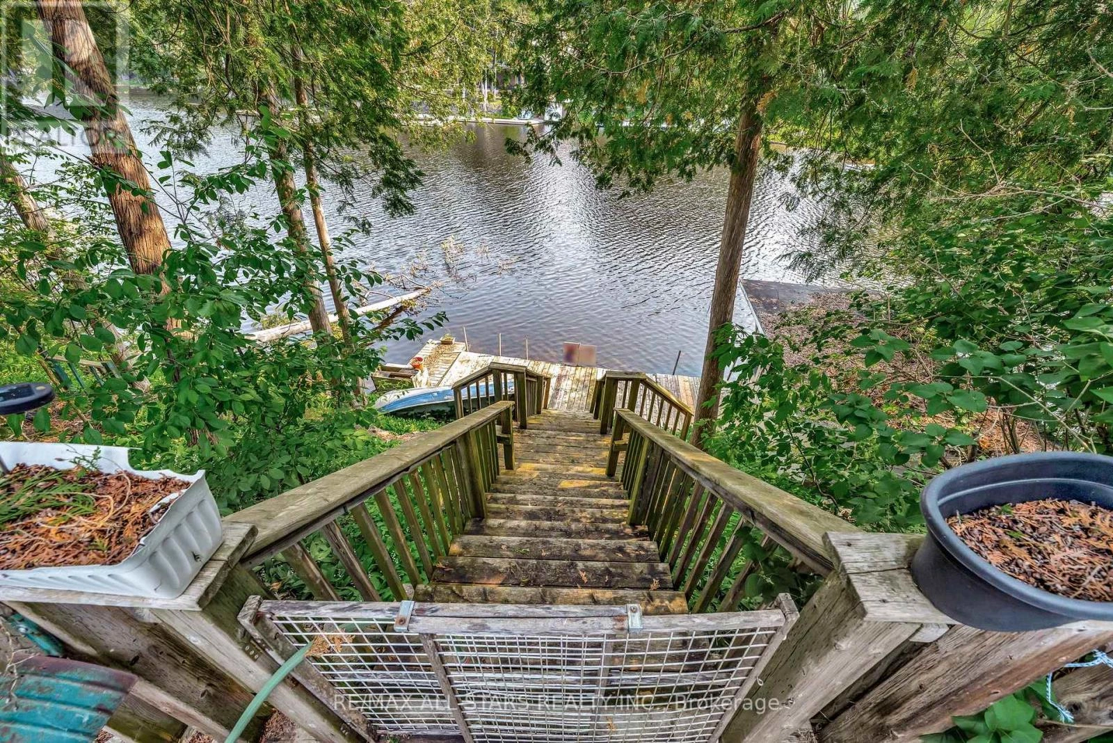 14 Wychwood Drive E, Kawartha Lakes, Ontario  K0M 1N0 - Photo 41 - X12384885